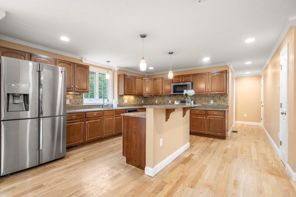 60 Morse Ave