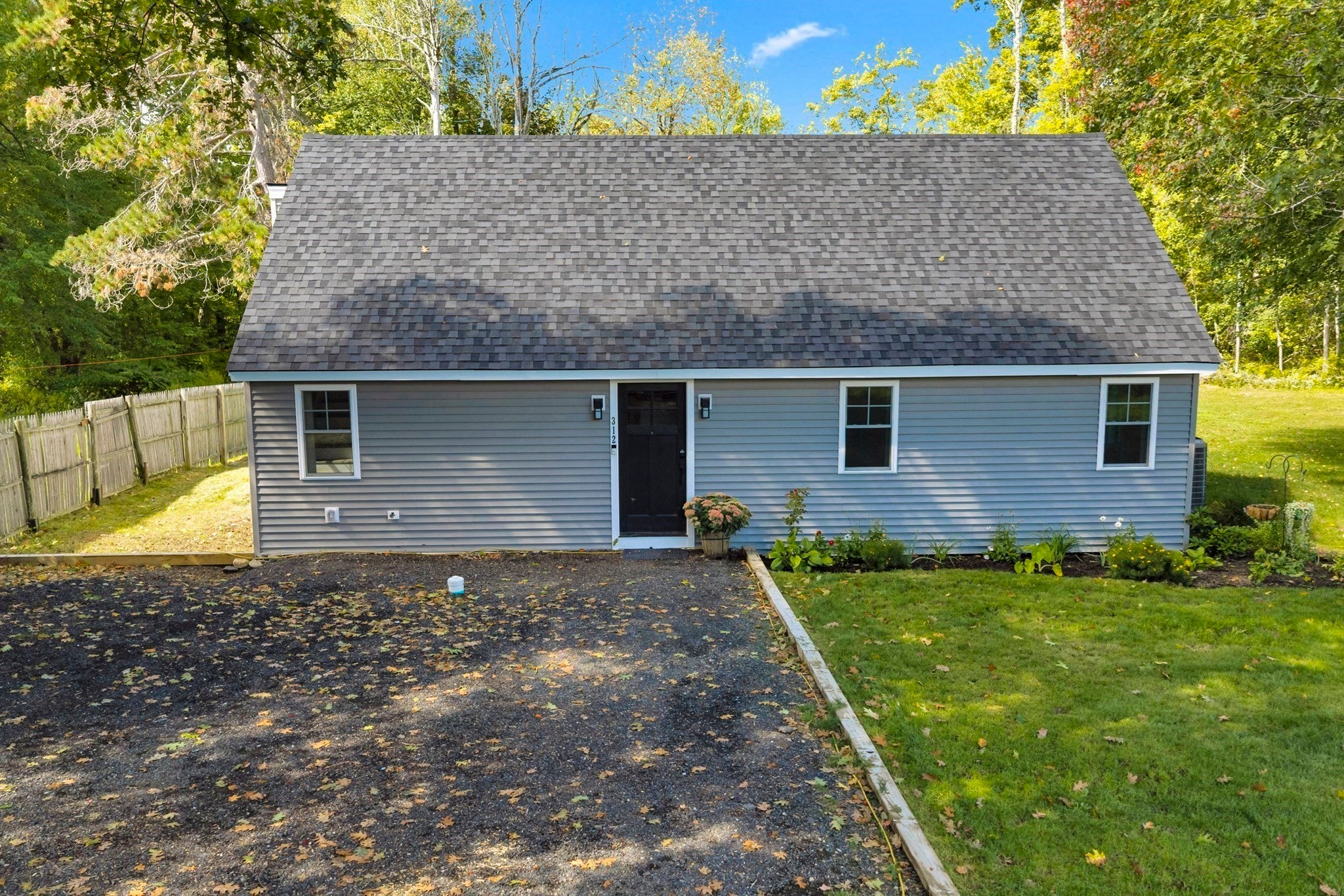 312 Pleasant St