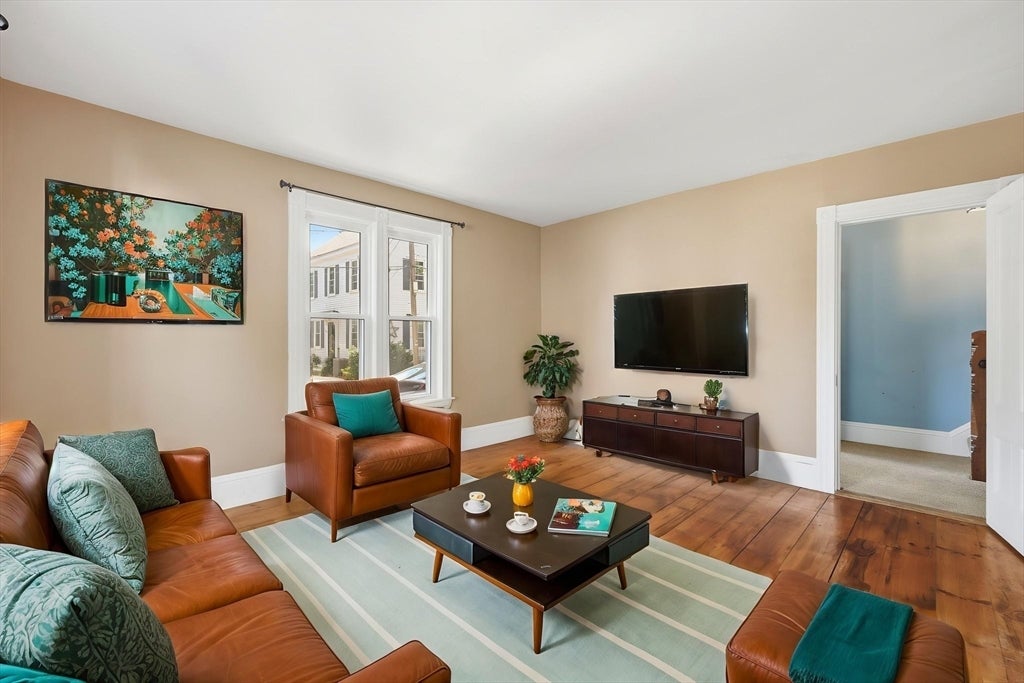 16 Collins St, Newburyport, MA, 16 Collins St, Newburyport, MA Photo #5