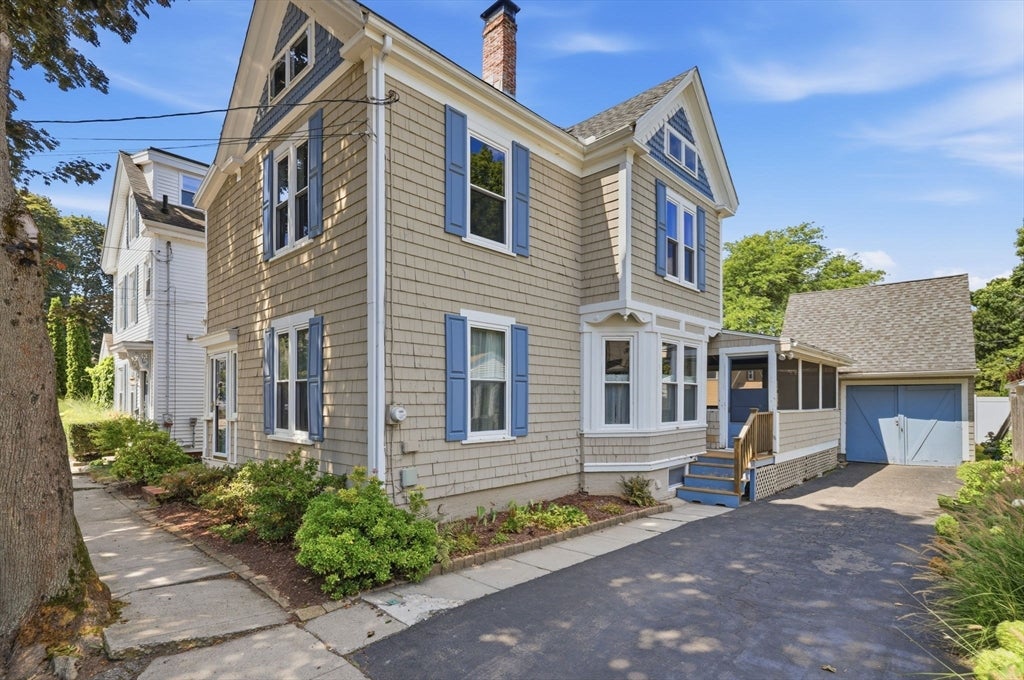 Photo of 16 Collins St, Newburyport, MA