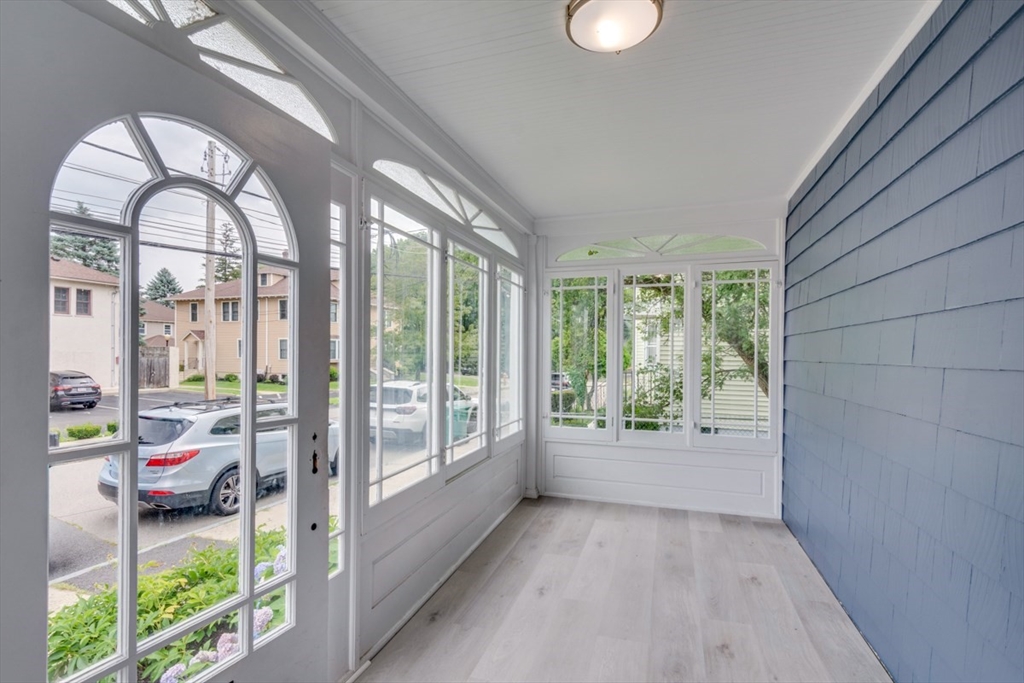 25 Saint George Ave