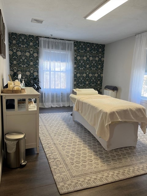 Photo of 630 Turnpike St #4, North Andover, MA 01845 (MLS # 73564546)