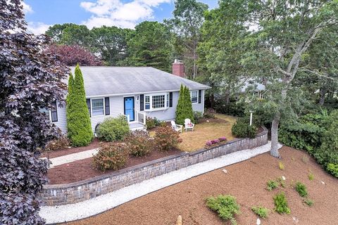 3 Mcnamara Ave Yarmouth MA 02673
