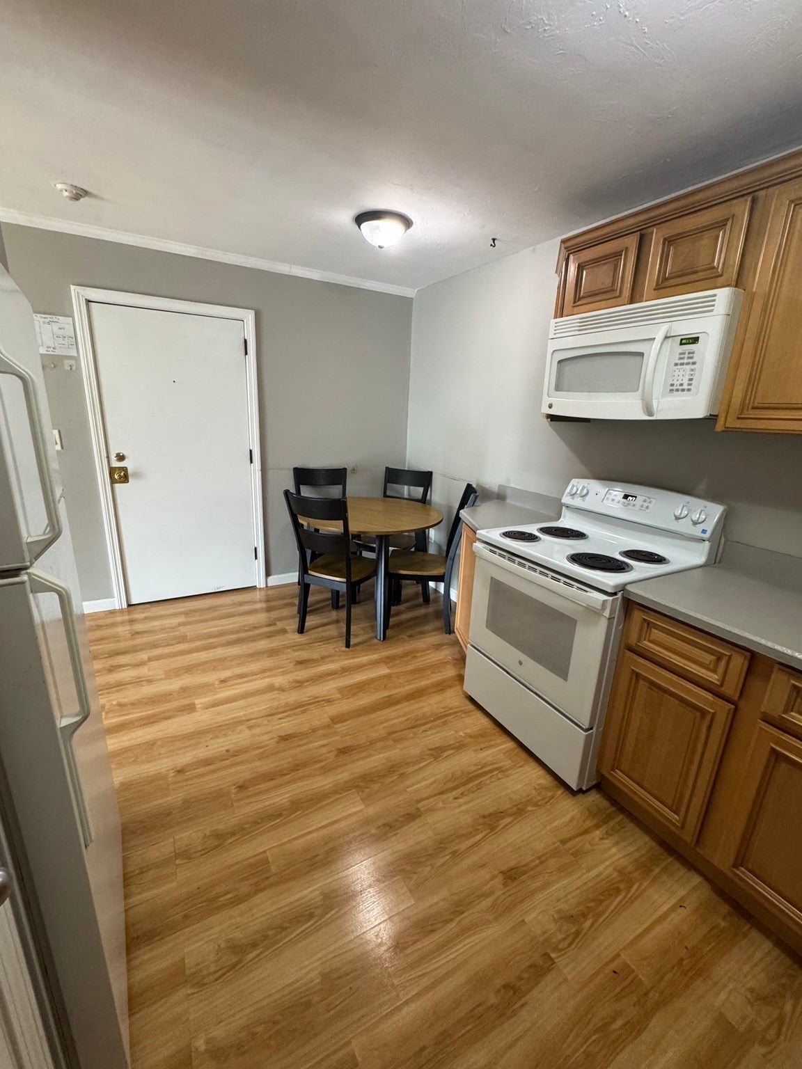 9 Chapel Hill Dr. 6
