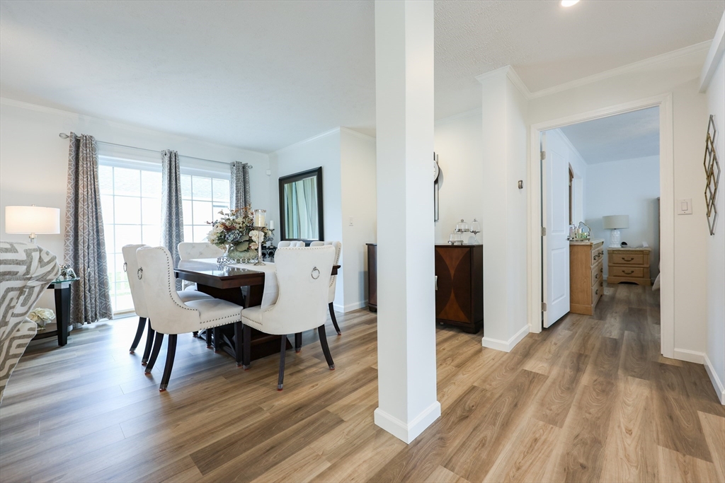 North Attleboro, Massachusetts 02760, United States, 2 Bedrooms Bedrooms, ,2 BathroomsBathrooms,Residential,Pending,144799