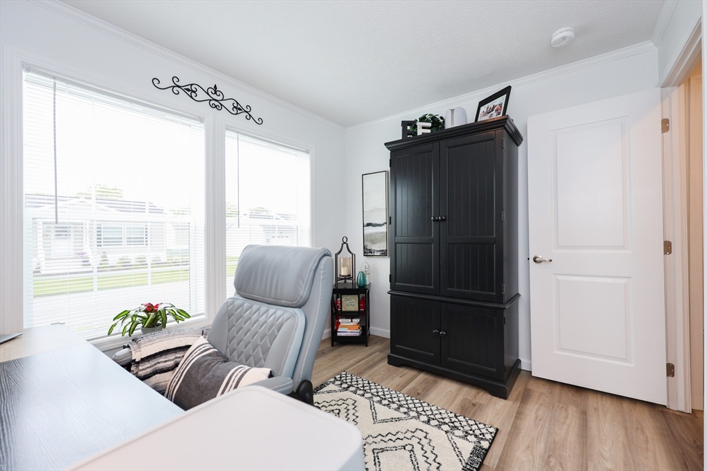 North Attleboro, Massachusetts 02760, United States, 2 Bedrooms Bedrooms, ,2 BathroomsBathrooms,Residential,Pending,144799