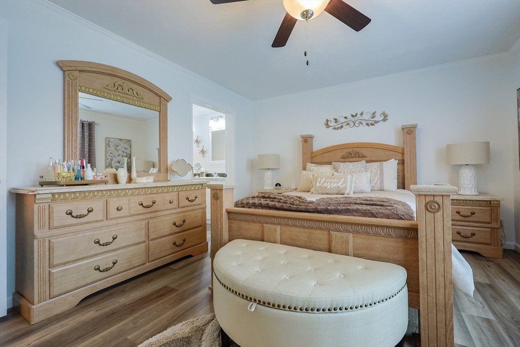 North Attleboro, Massachusetts 02760, United States, 2 Bedrooms Bedrooms, ,2 BathroomsBathrooms,Residential,Pending,144799