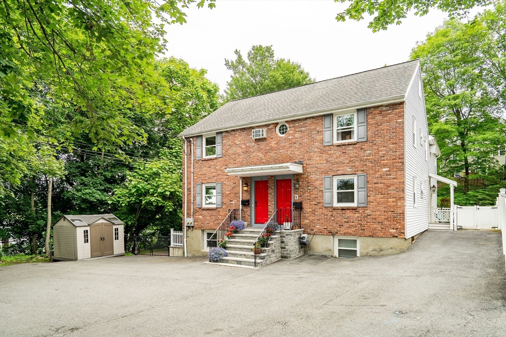 10-12 Spring Road