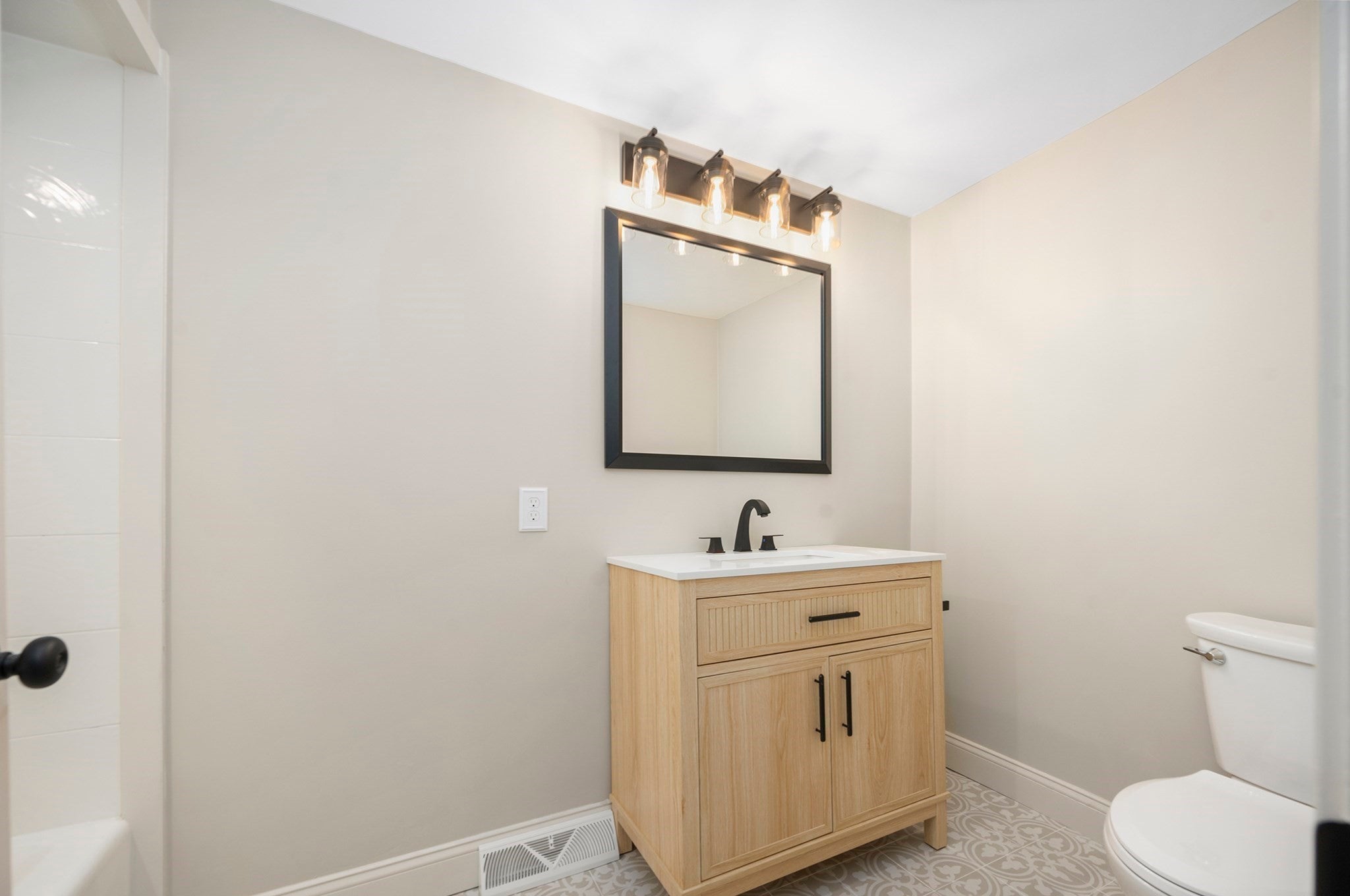 233 Annette Ave, Woonsocket, RI, 233 Annette Ave, Woonsocket, RI Photo #23