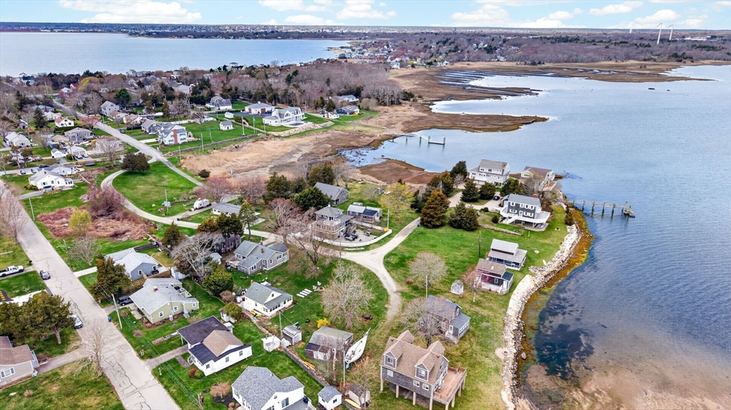 9 Wampanoag Drive