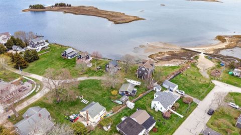 9 Wampanoag Drive Fairhaven MA 02719