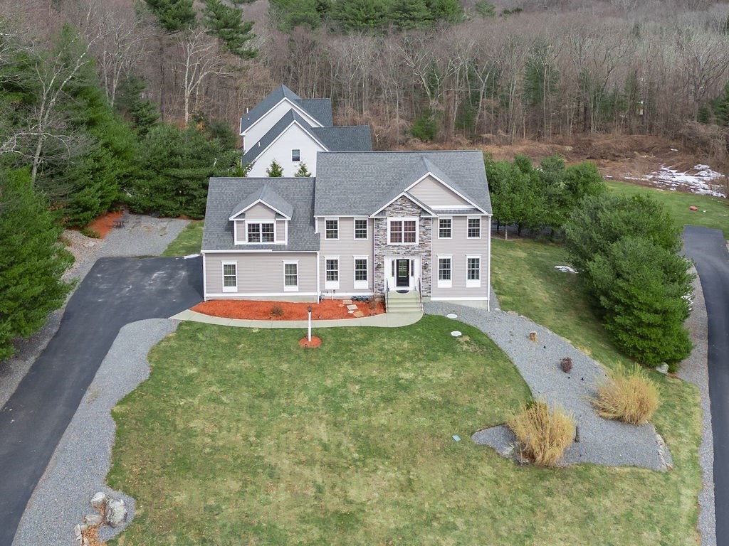 14 Longbrook Dr