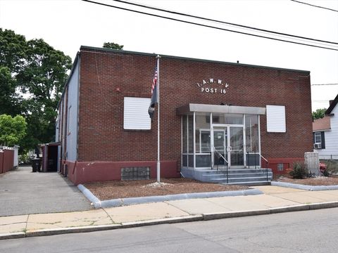 Photo of 40 Oakland St, Malden, MA 02148 (MLS # 73539154)