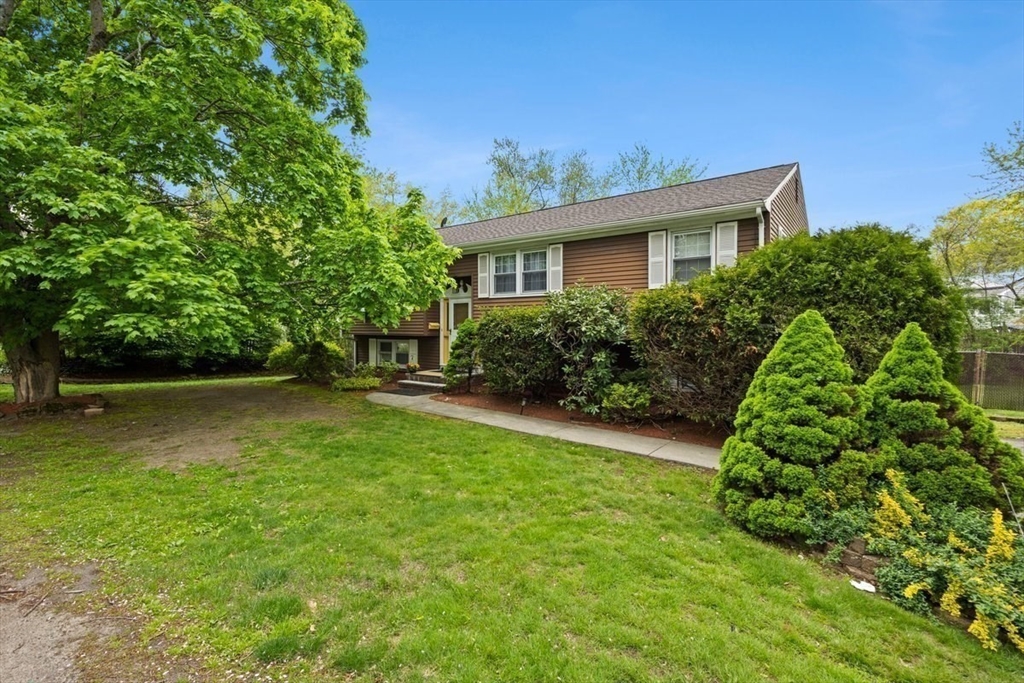 273 W Chestnut St, Brockton, MA Photo #1