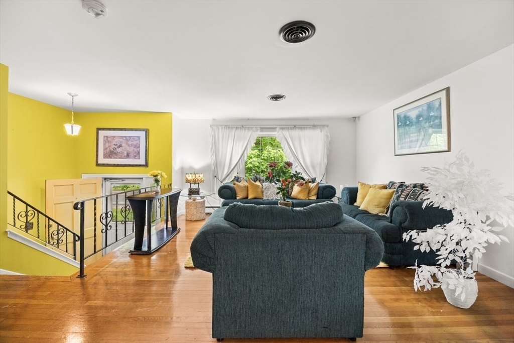 273 W Chestnut St, Brockton, MA Photo #3