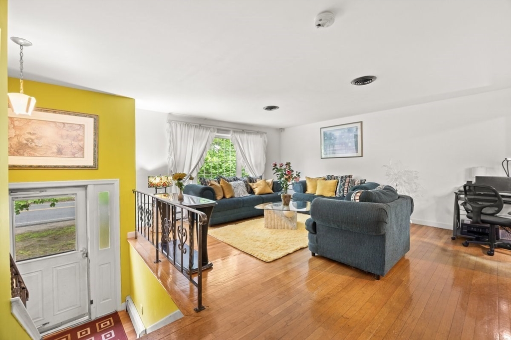 273 W Chestnut St, Brockton, MA Photo #4