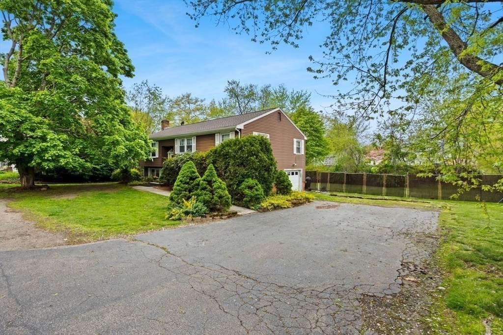 273 W Chestnut St, Brockton, MA Photo #2