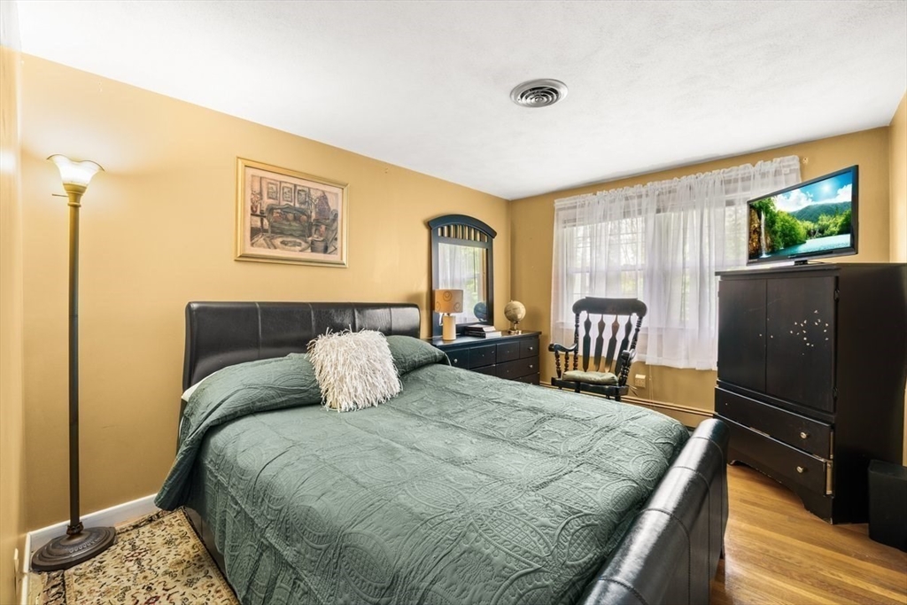 273 W Chestnut St, Brockton, MA Photo #16