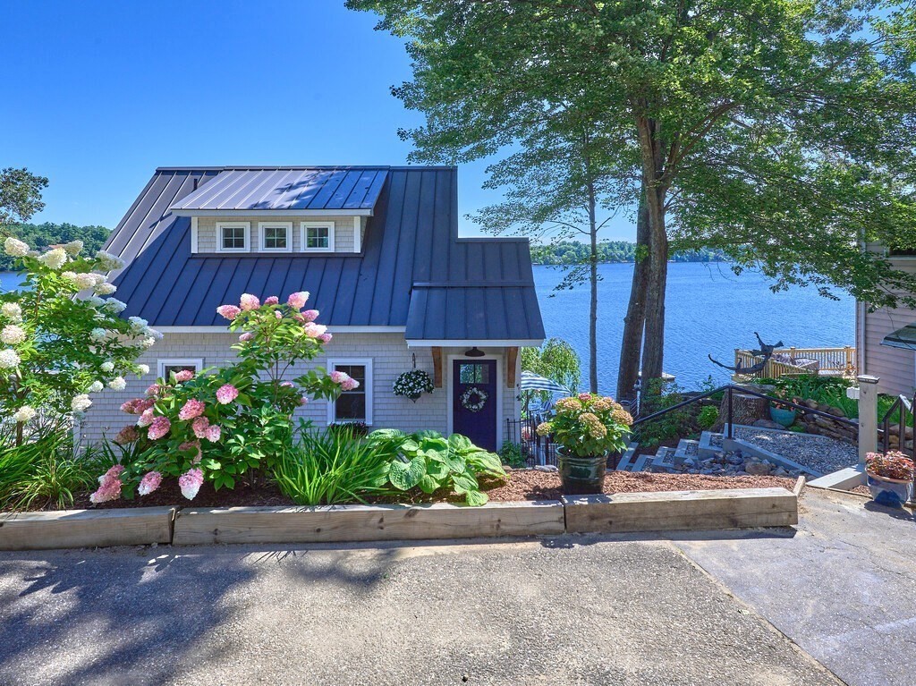 11 Lakeshore Drive Ext