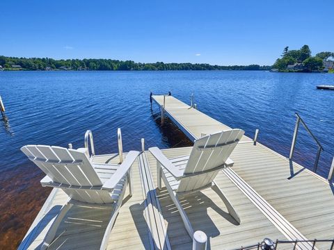 11 Lakeshore Drive Ext West Brookfield MA 01585