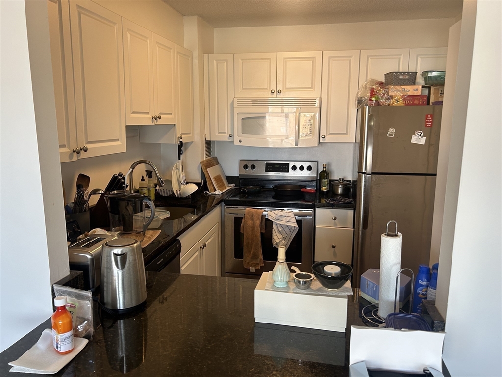 Cambridge, Massachusetts 02139, United States, 2 Bedrooms Bedrooms, ,2 BathroomsBathrooms,Residential,Active,140980