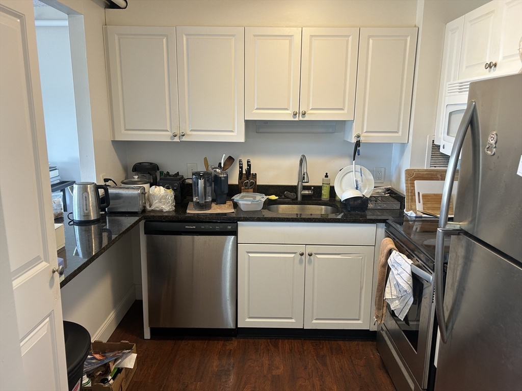 Cambridge, Massachusetts 02139, United States, 2 Bedrooms Bedrooms, ,2 BathroomsBathrooms,Residential,Active,140980