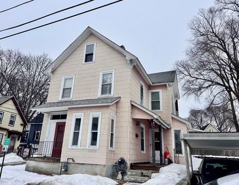 15 Barclay St Lowell MA 01851