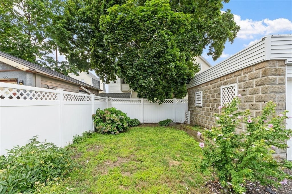 38 Floyd Street, Everett, CA, 38 Floyd Street, Everett, CA Photo #31