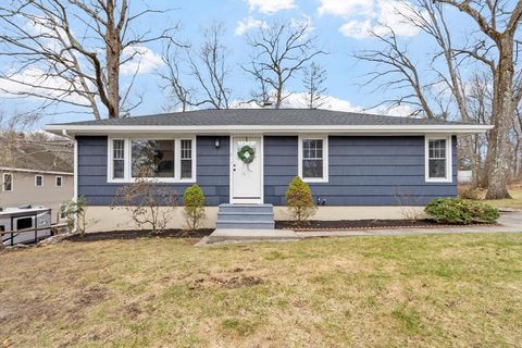 5 Ronald Ln Shrewsbury MA 01545