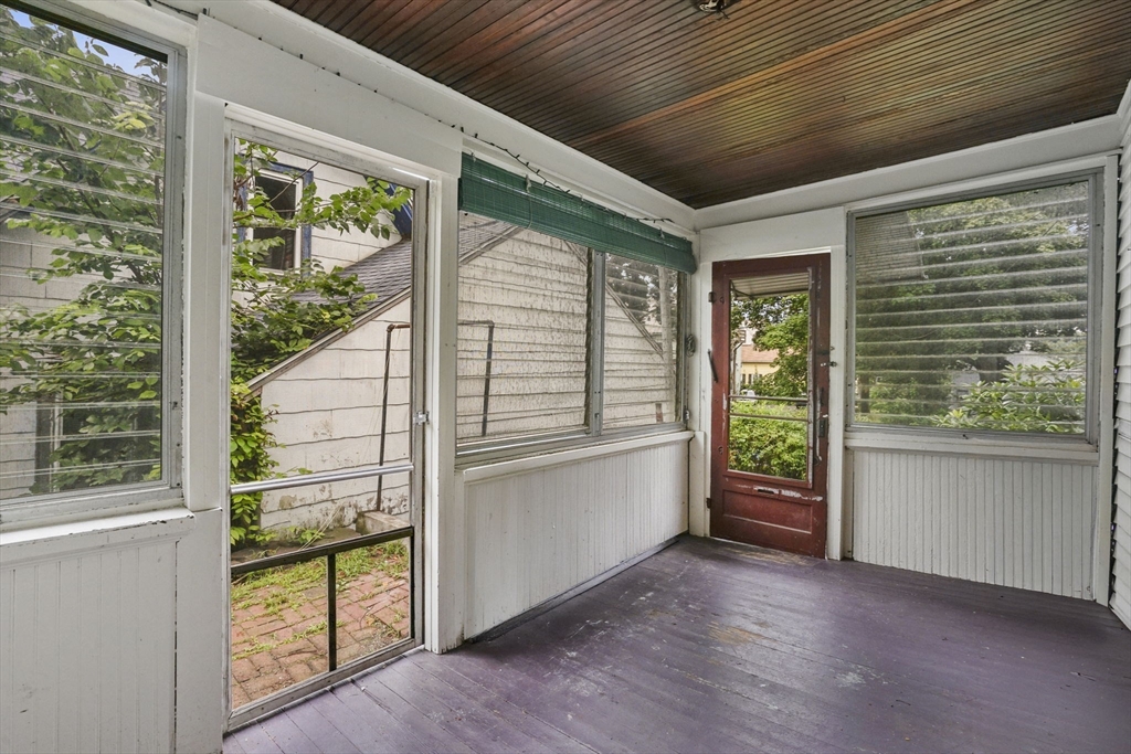 138 4th St