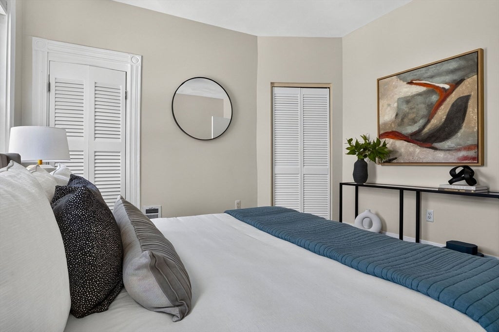 6 Kenney St #B, Boston, MA, 6 Kenney St #B, Boston, MA Photo #14