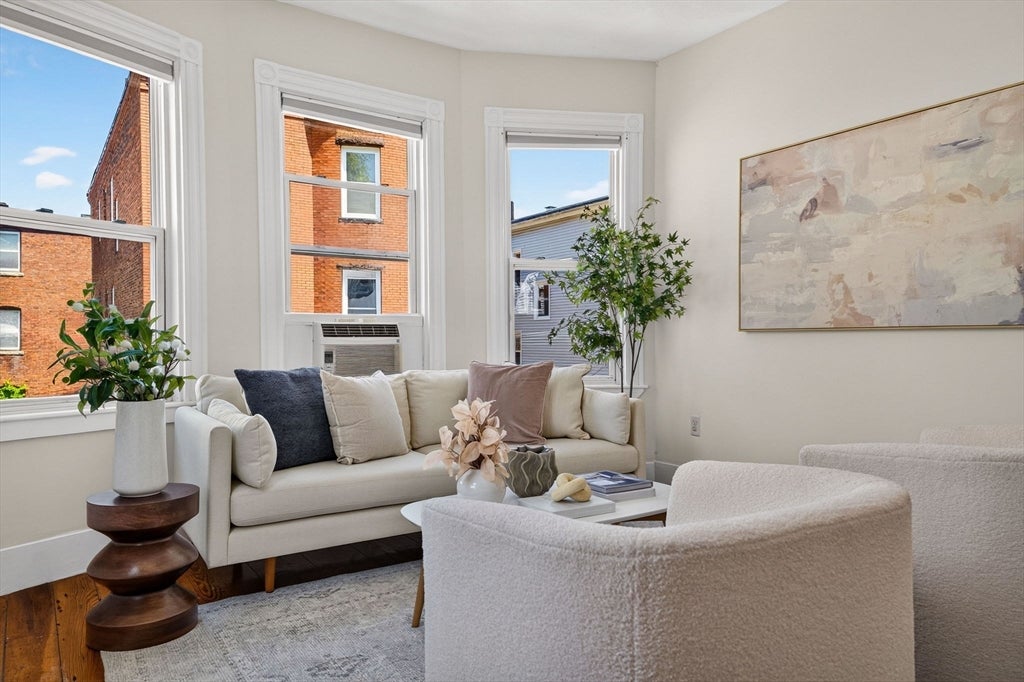 6 Kenney St B