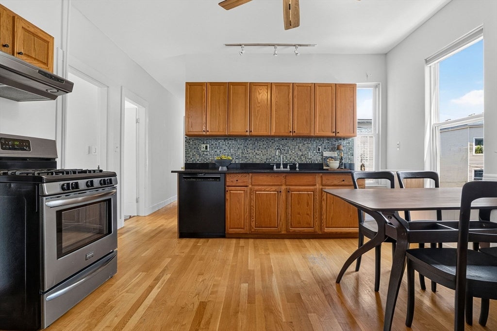 6 Kenney St #B, Boston, MA, 6 Kenney St #B, Boston, MA Photo #8