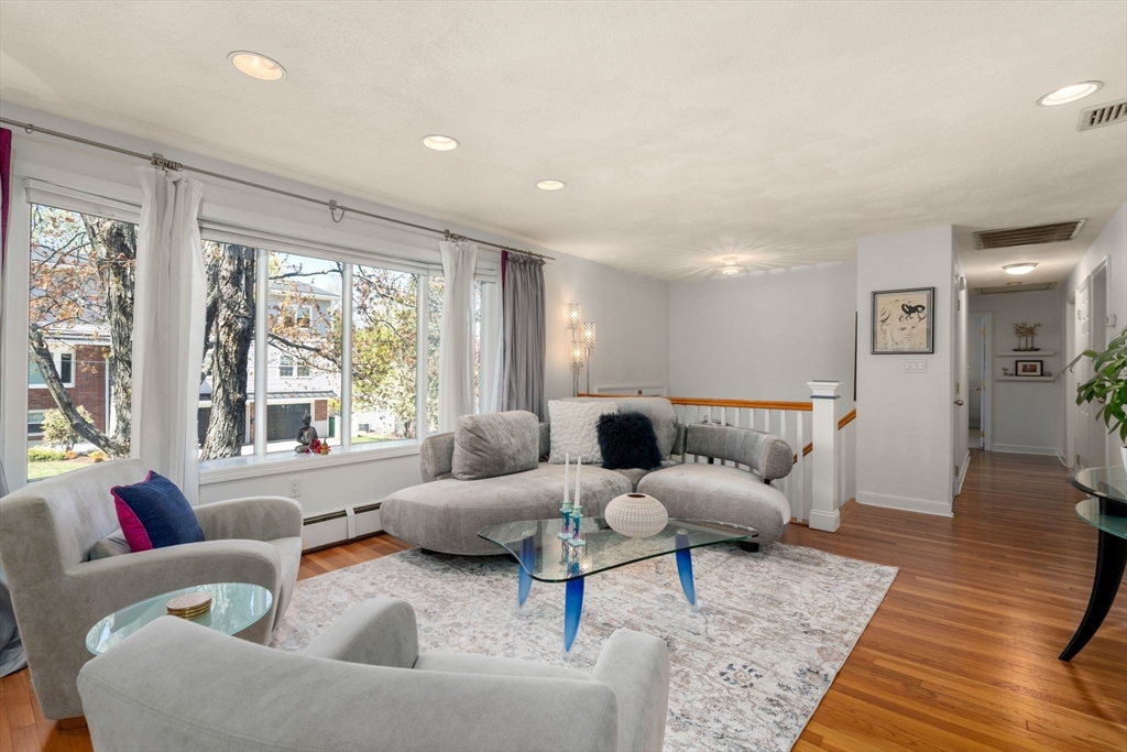 11 Harvard Circle