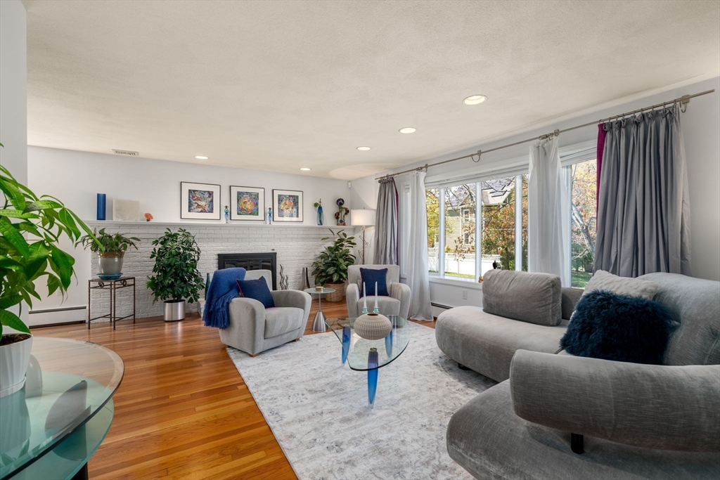 11 Harvard Circle