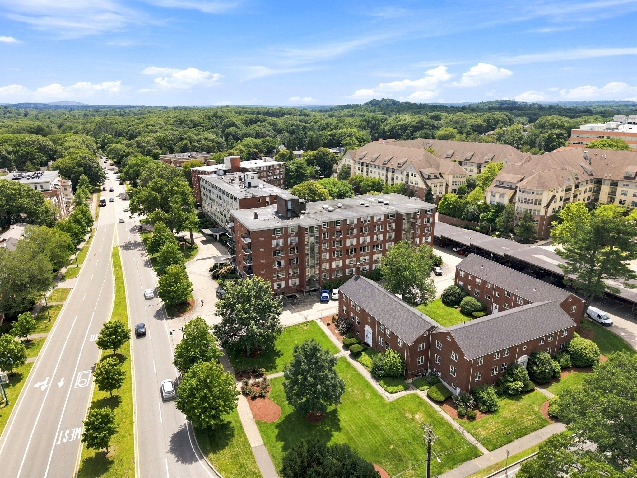 20 Hammond Pond Pkwy 208, Newton MA 02467