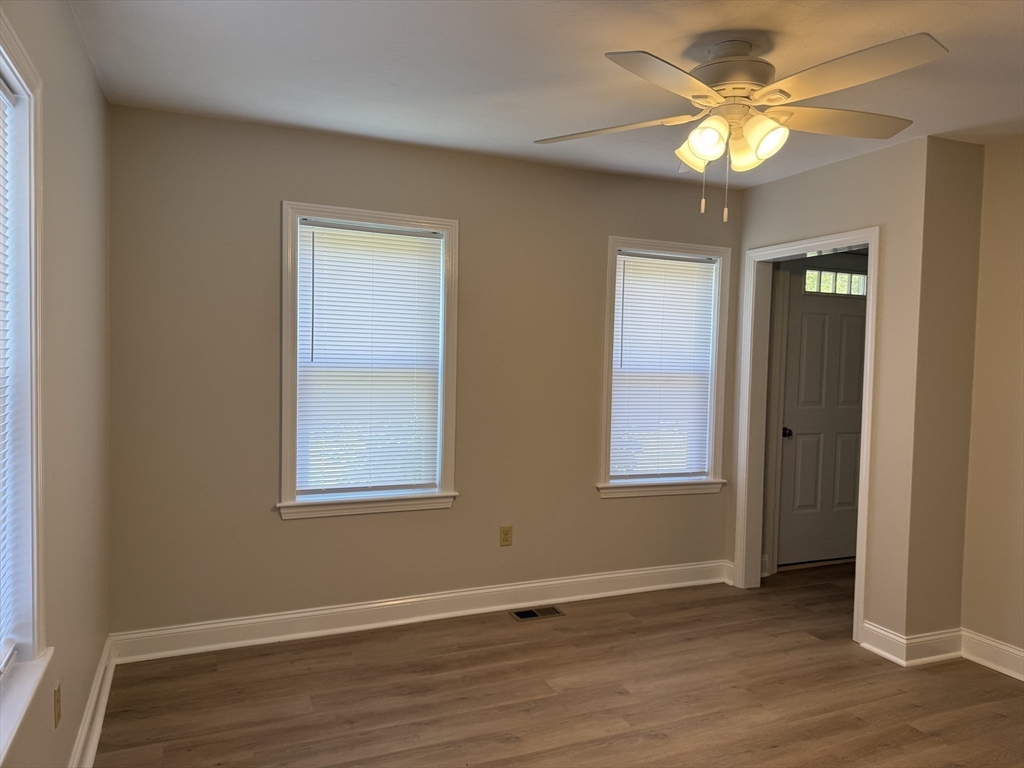 Medfield, Massachusetts 02052, United States, 3 Bedrooms Bedrooms, ,2 BathroomsBathrooms,Residential,Active,171248