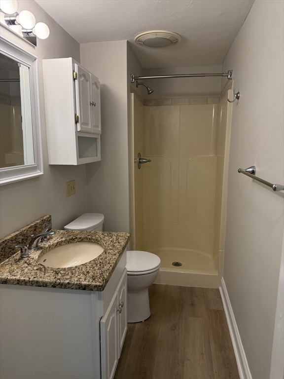 Medfield, Massachusetts 02052, United States, 3 Bedrooms Bedrooms, ,2 BathroomsBathrooms,Residential,Active,171248