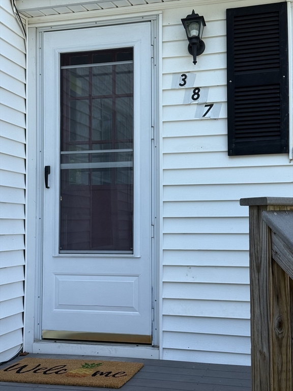 Medfield, Massachusetts 02052, United States, 3 Bedrooms Bedrooms, ,2 BathroomsBathrooms,Residential,Active,171248