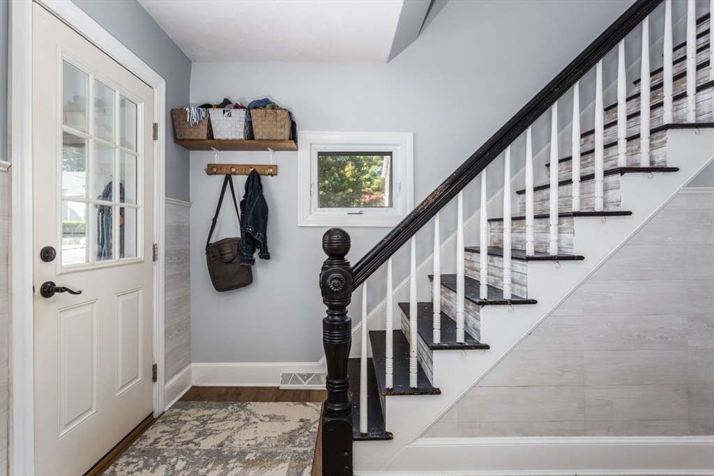 34 Corbin St 34