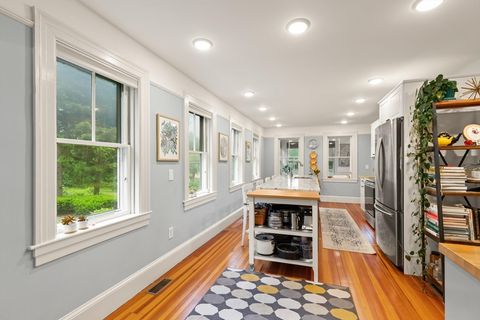965 Greenville Ave Smithfield RI 02828