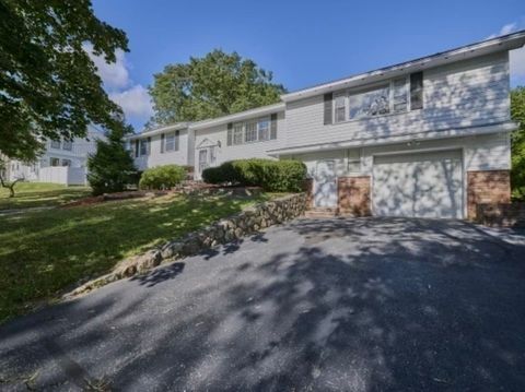 Photo of 35 Catherine Drive, Peabody, MA 01960 (MLS # 73471269)