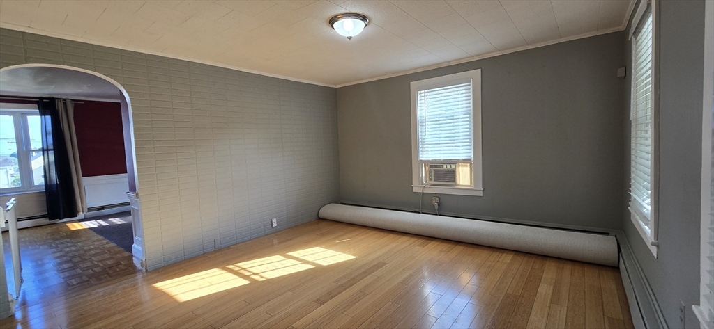 86 Rice St