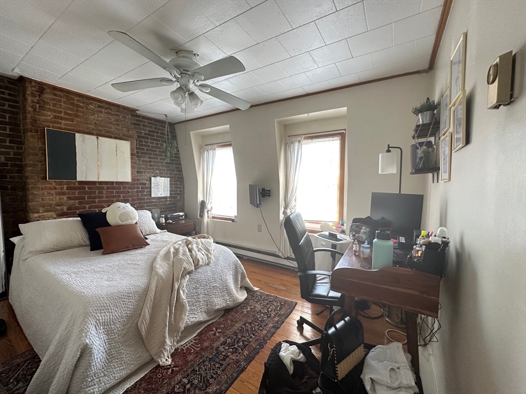 5 Battery St 5