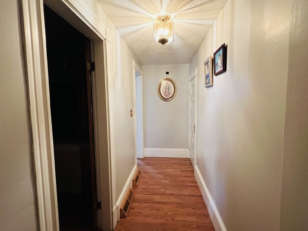 61 Saratoga St