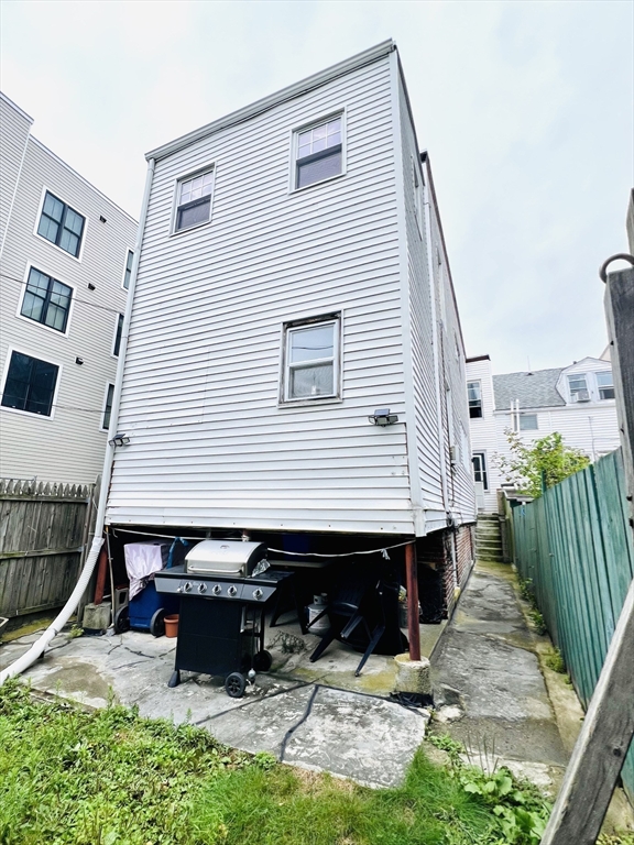 61 Saratoga St