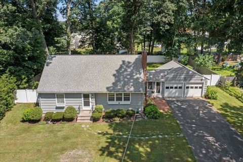 128 Hadley St Springfield MA 01118