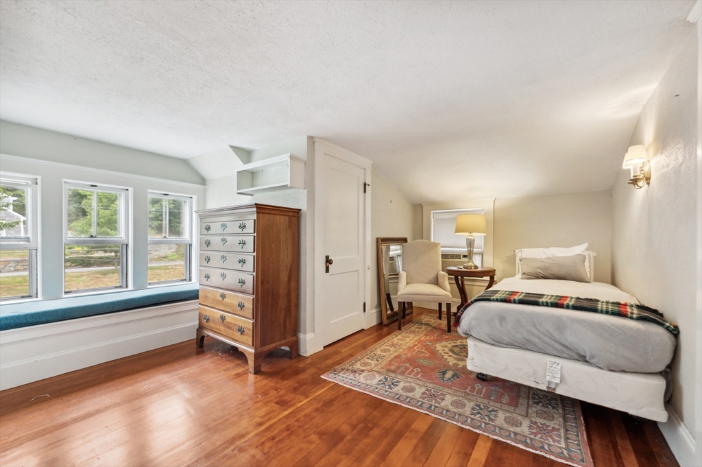 103 Leonard St, Gloucester, MA, 103 Leonard St, Gloucester, MA Photo #9