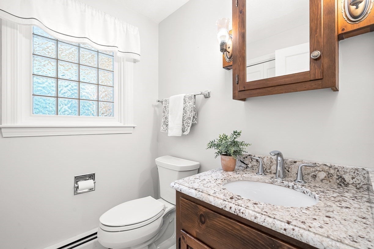 220 Abbott St, North Andover, MA Photo #13