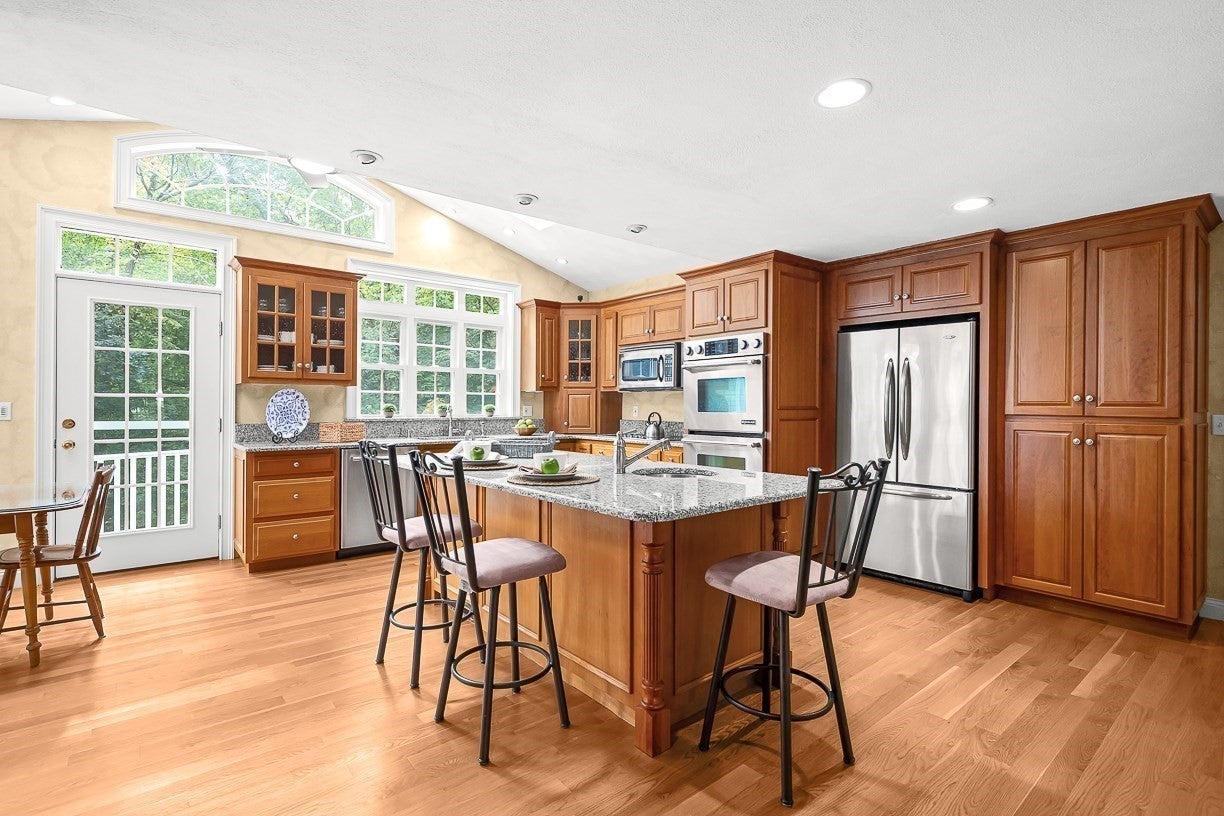 220 Abbott St, North Andover, MA Photo #5